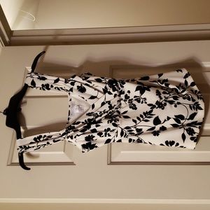 NWT WHBM Cream and Black Floral Top Size Small